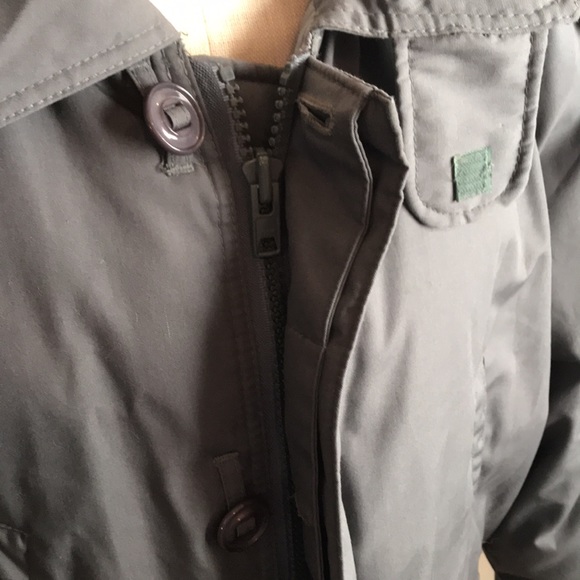 Wm Leishman Goose Down Parka with fur snorkel hood. Proudly Made in Canada 🇨🇦 - Picture 10 of 11